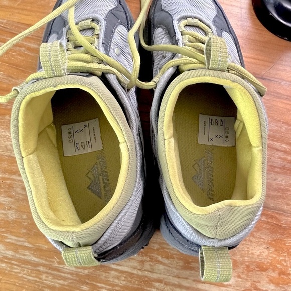 Montrail Men’s Trail Hiking Shoes - Unisex - Picture 12 of 16